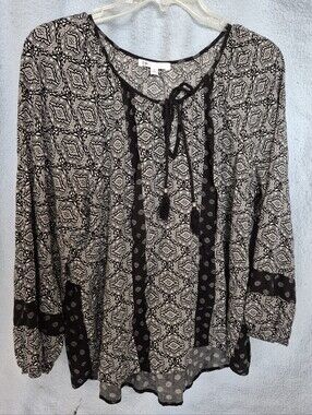DR2 Black Paisley Boho Blouse